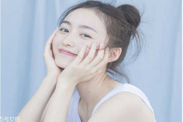 脸上痘痘抠破了碍事吗