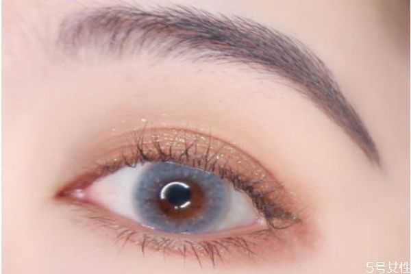 蓝色美瞳给人的感觉 蓝色美瞳什么样的好看 蓝色美瞳给人的感觉 蓝色美瞳什么样的好看
