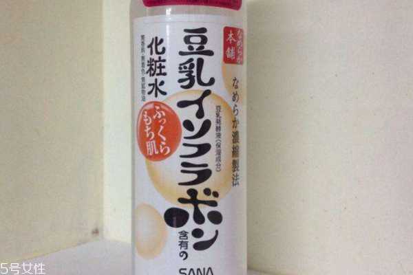 豆乳化妆水含酒精吗 豆乳化妆水含酒精吗