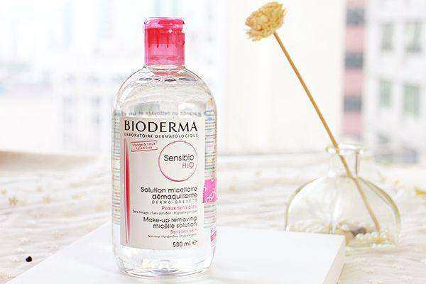 卸妆水和卸妆油有哪些区别?卸妆水和卸妆油适合卸浓妆吗 卸妆水和卸妆油有哪些区别?卸妆水和卸妆油适合卸浓妆吗