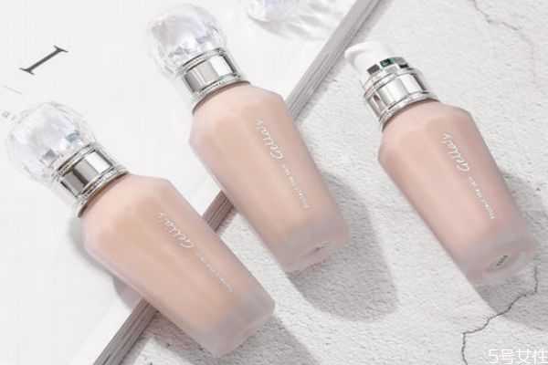 粉底液干了怎么补救?粉底液干了怎么办 粉底液干了怎么补救?粉底液干了怎么办