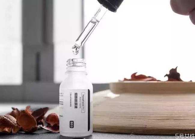 烟酰胺原液为什么会变黄?烟酰胺原液发黄后还能用吗 烟酰胺原液为什么会变黄?烟酰胺原液发黄后还能用吗