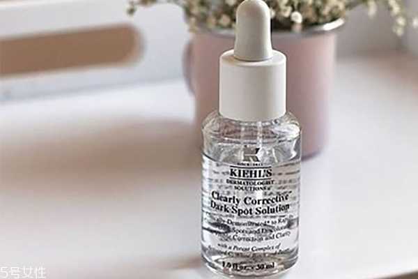 晒黑用什么美白精华好