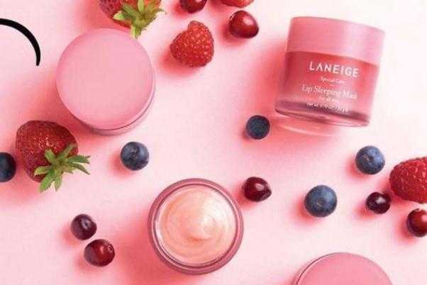 唇膜可以当口红打底吗？唇膜可以涂脸上吗