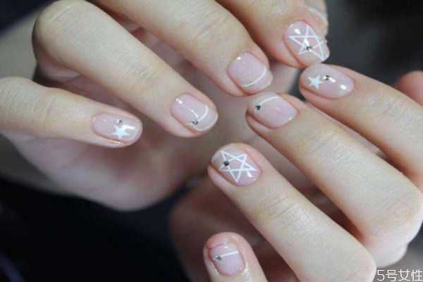 水晶甲伤手吗 水晶甲多少钱