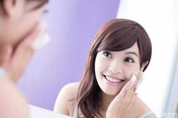 一般卸妆水可以卸全脸吗？