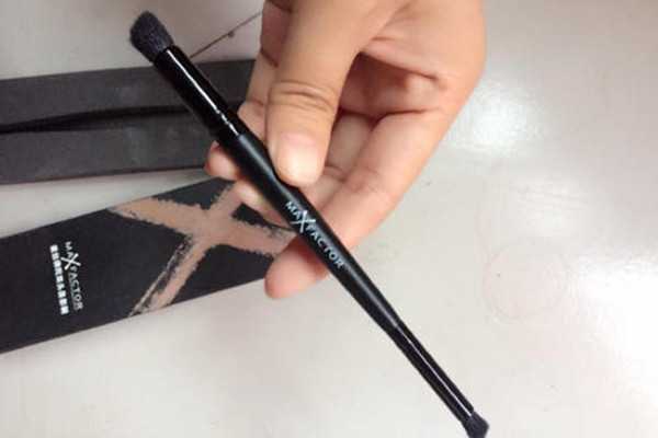 鼻影刷有几种? 鼻影刷刷头有哪些 鼻影刷有几种? 鼻影刷刷头有哪些