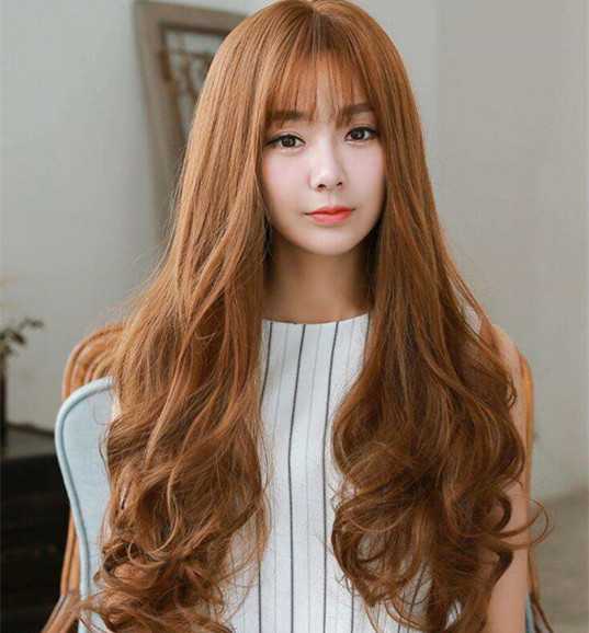 焦糖色头发适合什么人?焦糖色头发颜色发型款式图片 焦糖色头发适合什么人?焦糖色头发颜色发型款式图片