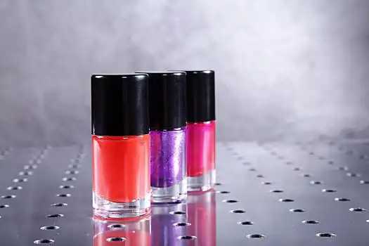 指甲油的正确使用方法是什么