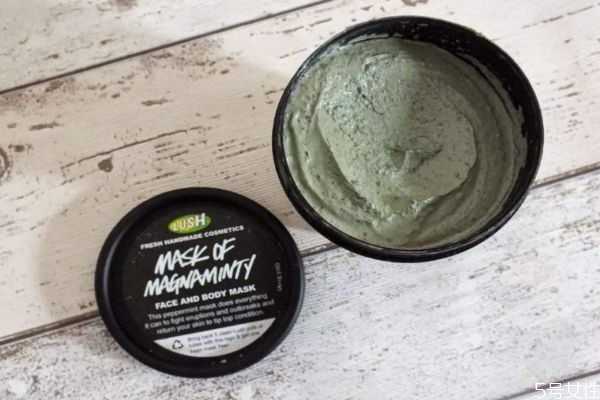 敷清洁面膜要避开痘痘吗?清完痘痘可以敷清洁面膜吗 敷清洁面膜要避开痘痘吗?清完痘痘可以敷清洁面膜吗