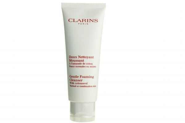 洁面膏和洗面奶一样吗 洁面膏和洗面奶哪个好