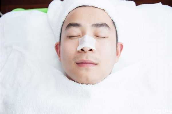 黑头导出液会使毛孔变大吗？黑头怎么去除小窍门