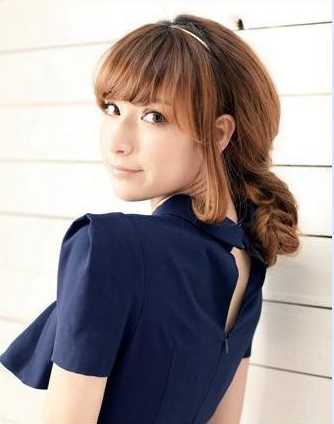 法式鱼骨辫编发方法步骤 法式鱼骨辫编发教程图解