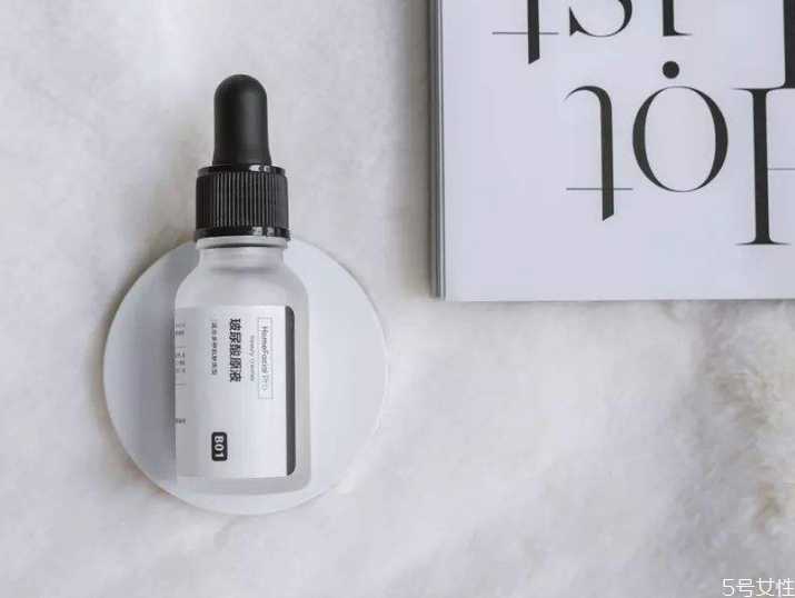 烟酰胺原液为什么会变黄?烟酰胺原液发黄后还能用吗 烟酰胺原液为什么会变黄?烟酰胺原液发黄后还能用吗