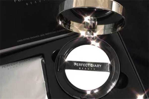 完美日记牛奶肌气垫适合油皮吗?完美日记牛奶肌气垫闷痘吗 完美日记牛奶肌气垫适合油皮吗?完美日记牛奶肌气垫闷痘吗