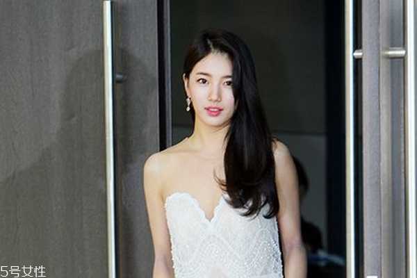 黑眼圈缺什么维生素