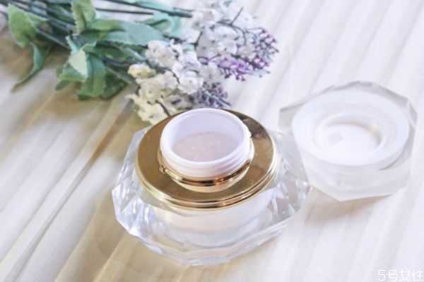 伊思在韩国是什么档次? 伊思在韩国是什么档次?