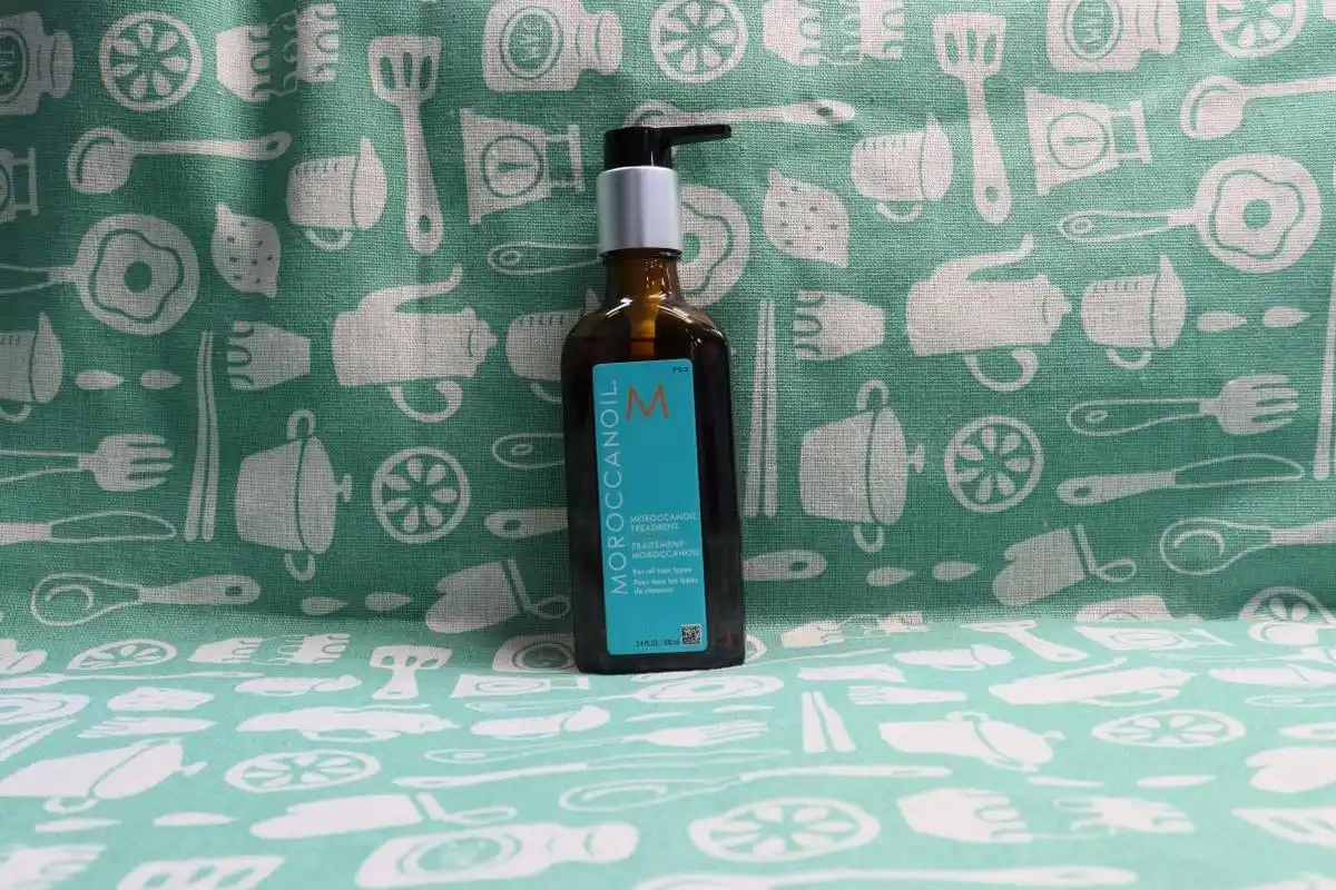 卷发是用弹力素还是定型啫喱