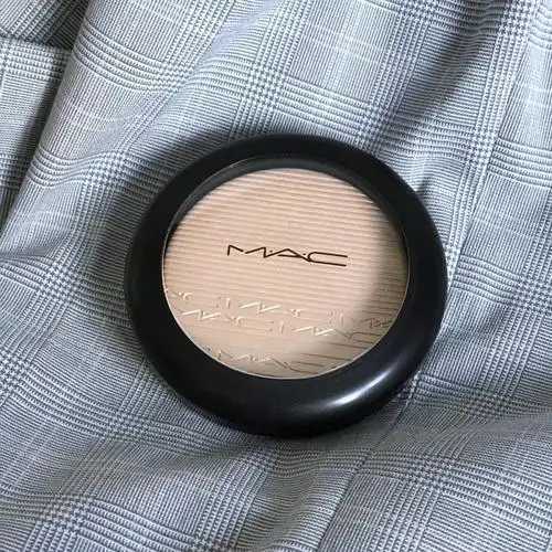 蜜粉适用人群有哪些 蜜粉适用人群有哪些