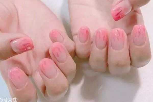 2024年抖音最火的美甲 今年最流行的美甲图片