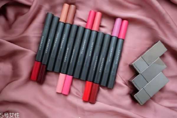 burberry气垫唇釉怎么样? burberry气垫唇釉怎么样?