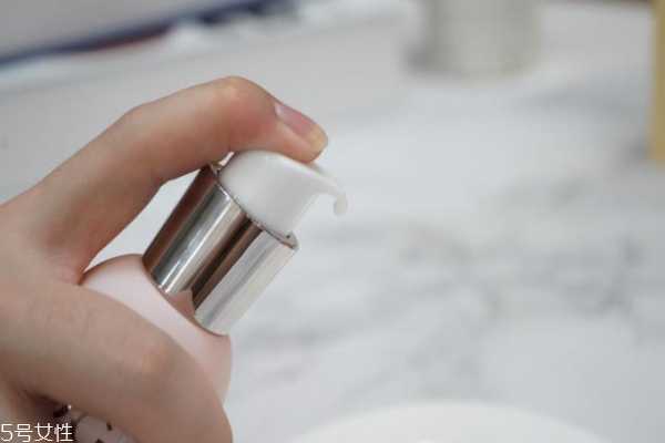 高姿匀净萃白系列好吗