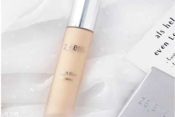 底妆产品怎么选？粉底液使用禁忌有哪些