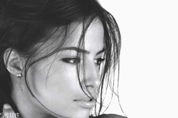 牙膏洗脸有什么好处和坏处