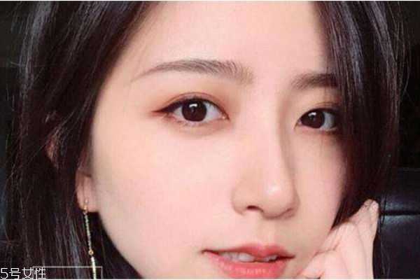 涂气垫bb后要用什么？只涂气垫bb也要卸妆