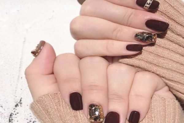 2024年抖音最火的美甲 今年最流行的美甲图片