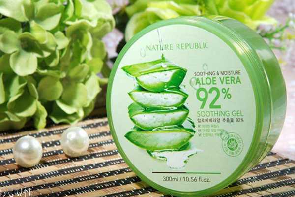 芦荟胶搓泥怎么回事