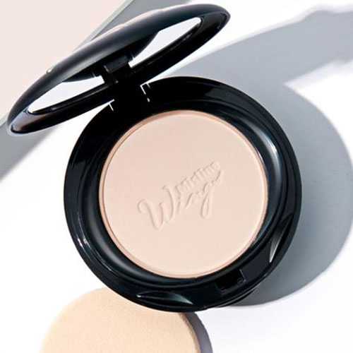 粉饼成分越多越好吗