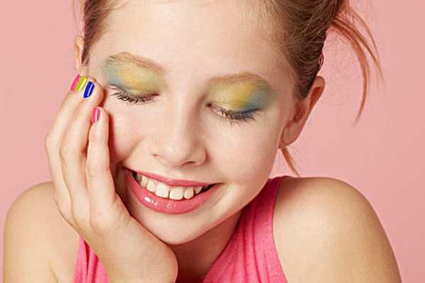 化妆会使皮肤变差吗 怎样化妆是不清洁的