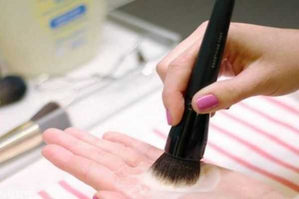 化妆工具如何清洗?怎么洗化妆工具