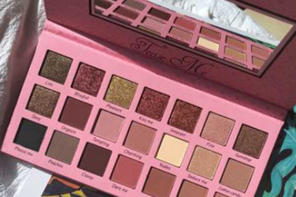 什么牌子的眼影好不脱妆 什么牌子的眼影好不脱妆