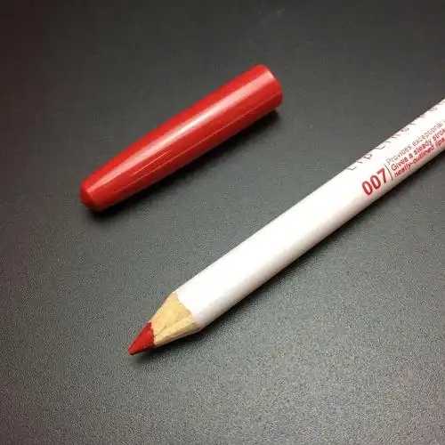 遮瑕笔含铅汞吗