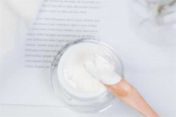 珍珠膏可以防晒吗?先擦珍珠膏还是先擦防晒 珍珠膏可以防晒吗?先擦珍珠膏还是先擦防晒