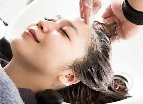 卷发棒可以每天用吗