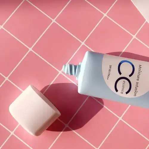 cc霜一次的使用量是多少？cc霜用了后接着用什么