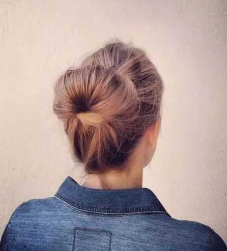 适合搭配羽绒服的发型 穿羽绒服适合什么发型