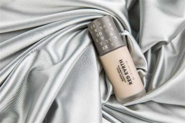 红地球粉底液适合油皮吗?红地球粉底液适合干皮吗 红地球粉底液适合油皮吗?红地球粉底液适合干皮吗