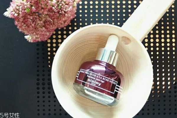 秋冬护理少不了一款精华油 秋冬护理少不了一款精华油