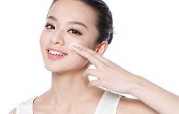 毛孔粗大敷什么面膜