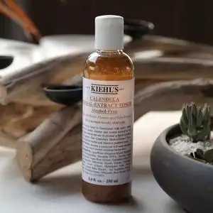 维c爽肤水是什么成分 维c爽肤水是什么成分