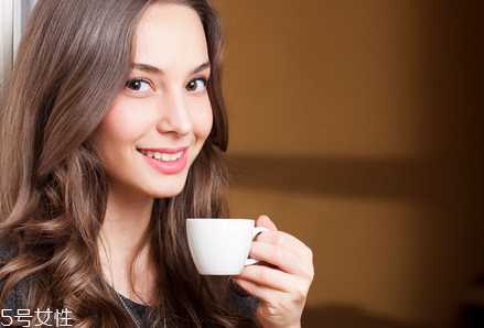 25岁以后用什么护肤品好 25岁以后用什么护肤品好