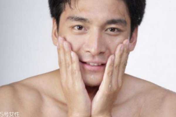 男士要去雀斑吗