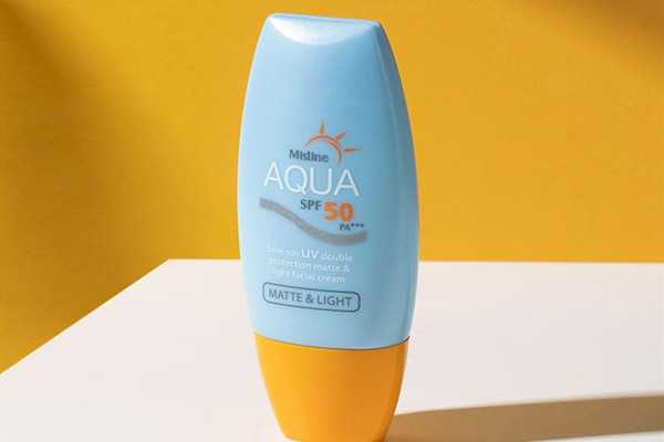 mistine小黄帽好用吗?mistine小黄帽油腻吗 mistine小黄帽好用吗?mistine小黄帽油腻吗