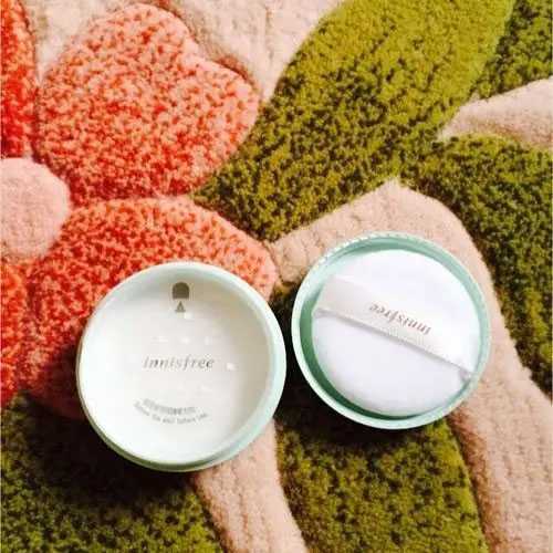 蜜粉含有滑石粉吗