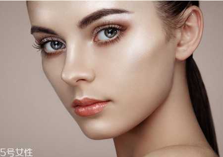 25岁以后用什么护肤品好 25岁以后用什么护肤品好