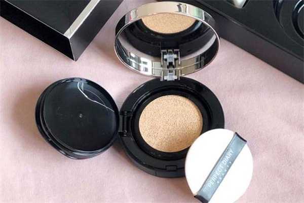 完美日记牛奶肌气垫适合油皮吗?完美日记牛奶肌气垫闷痘吗 完美日记牛奶肌气垫适合油皮吗?完美日记牛奶肌气垫闷痘吗